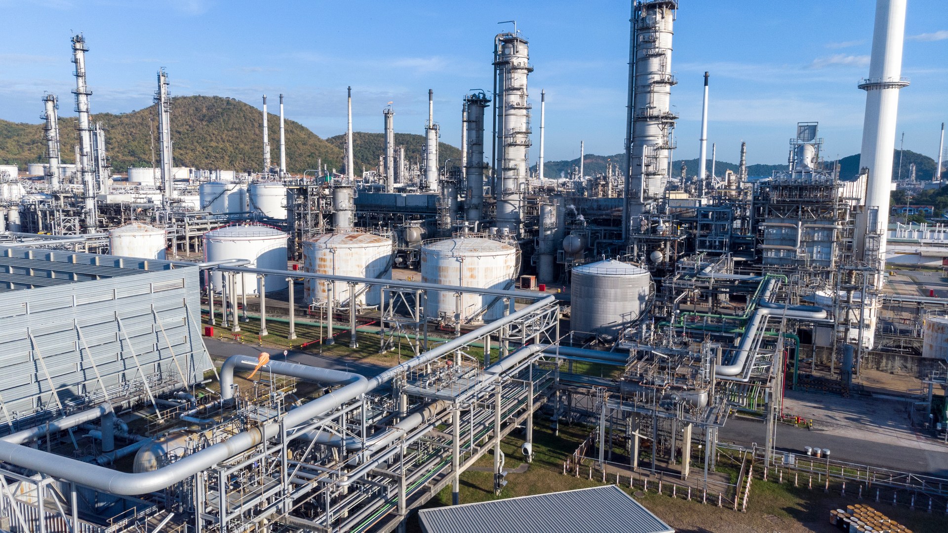 Base-oil refinery process plant with storage and processing facilities
