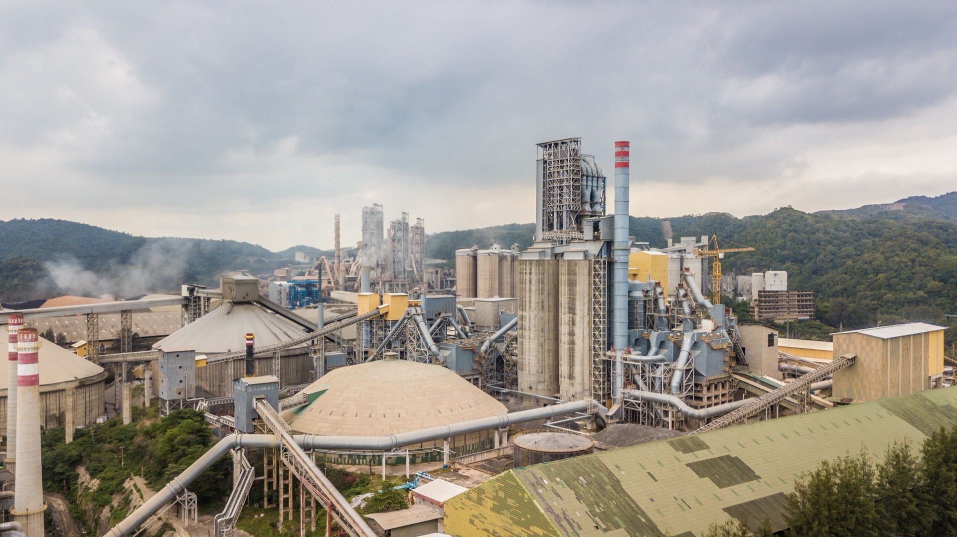 Process infrastructure illustration representing Chemie-Tech's industrial plant delivery capability