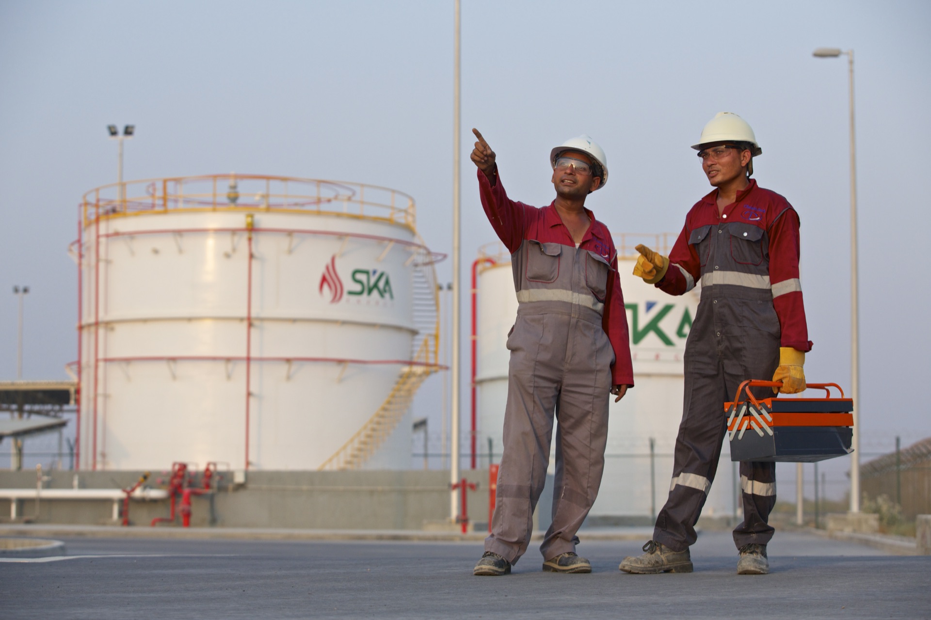 Chemie-Tech site team reviewing work at an operating storage terminal